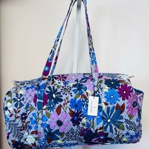 NWT Very Bradley Large Duffle